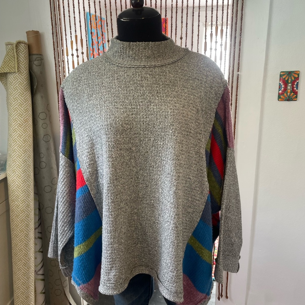 Free People We The Free Womens Small Gray Oversized Soft Knit Sweater Striped